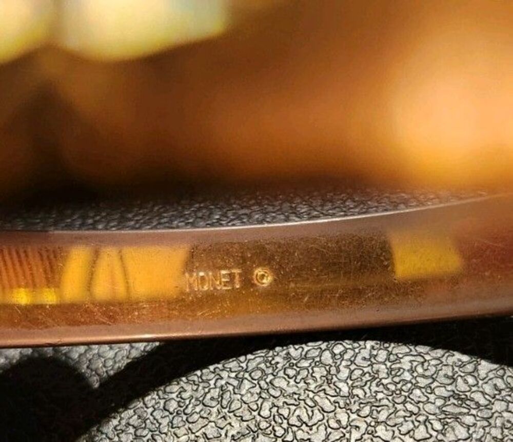 Vintage Monet Gold Tone Bangle Bracelet With Starburst Design - Picture 2 of 5